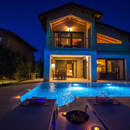 Volans Suites Villas Фетие Стая снимка